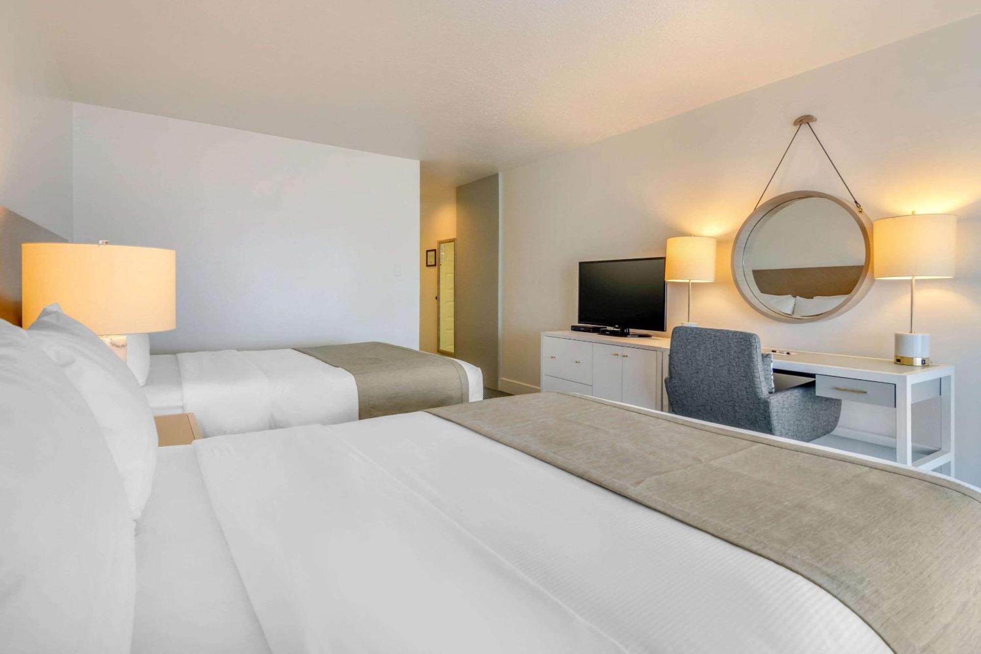 Bayside Oceanfront Resort Parksville Dış mekan fotoğraf